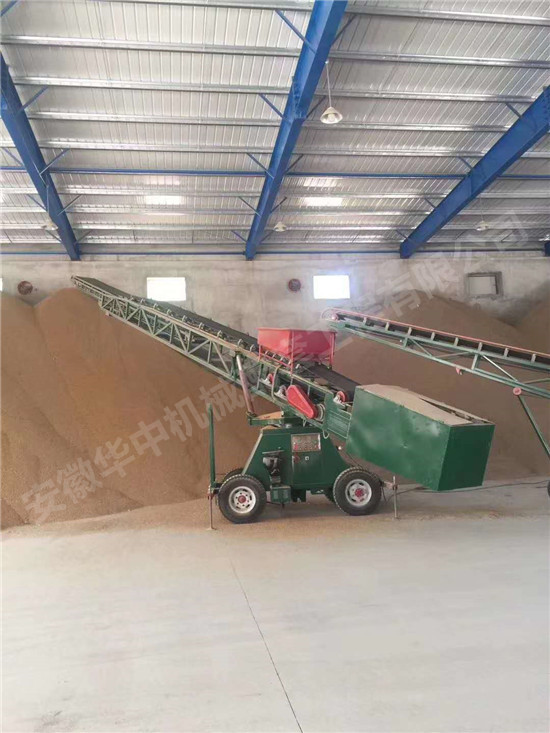 Work image of steering telescopic loading belt conveyor