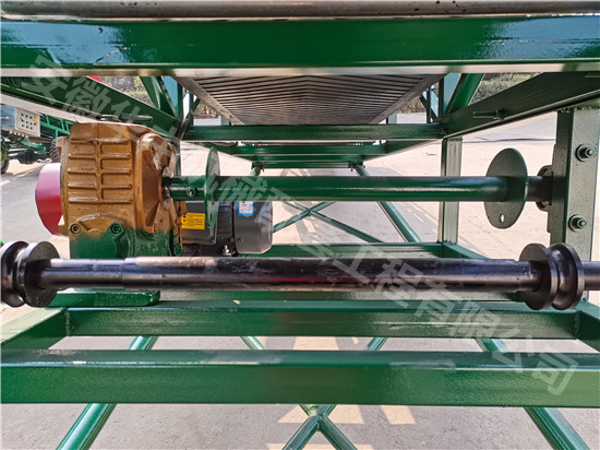 Transmission part of the mobile horizontal belt conveyor