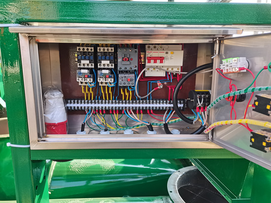 inner view of power distribution box
